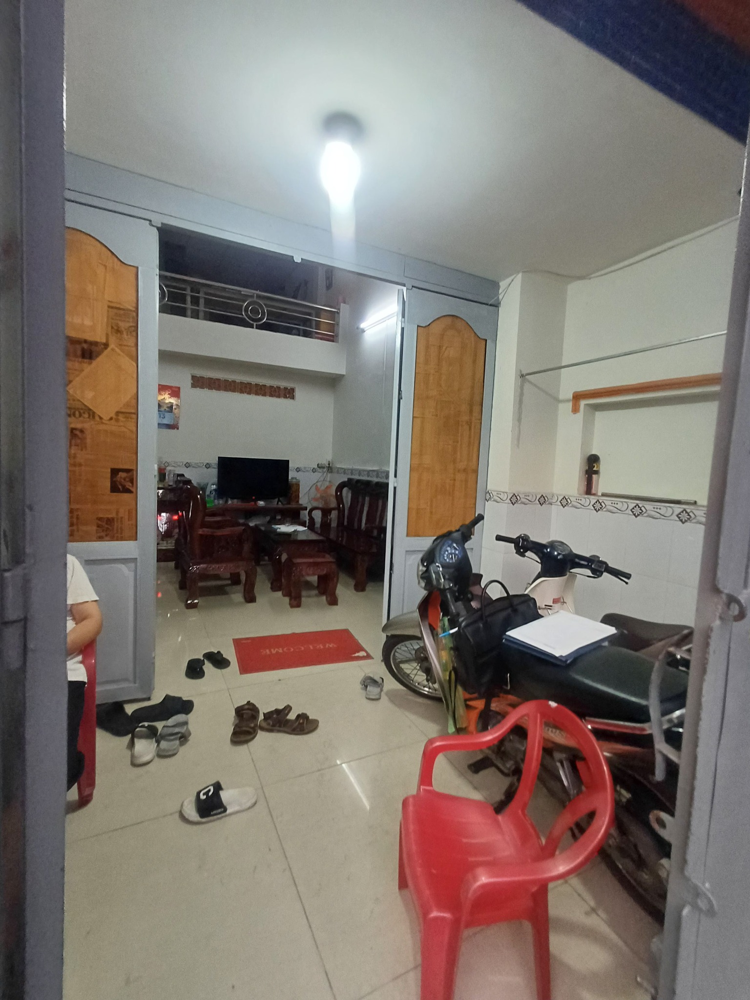 GẤP! Bán nhà Tỉnh lộ 10, 40m2, 3.8mx10,5m, vuông A4, SHR, chỉ 3.2 tỷ TL 0906993584